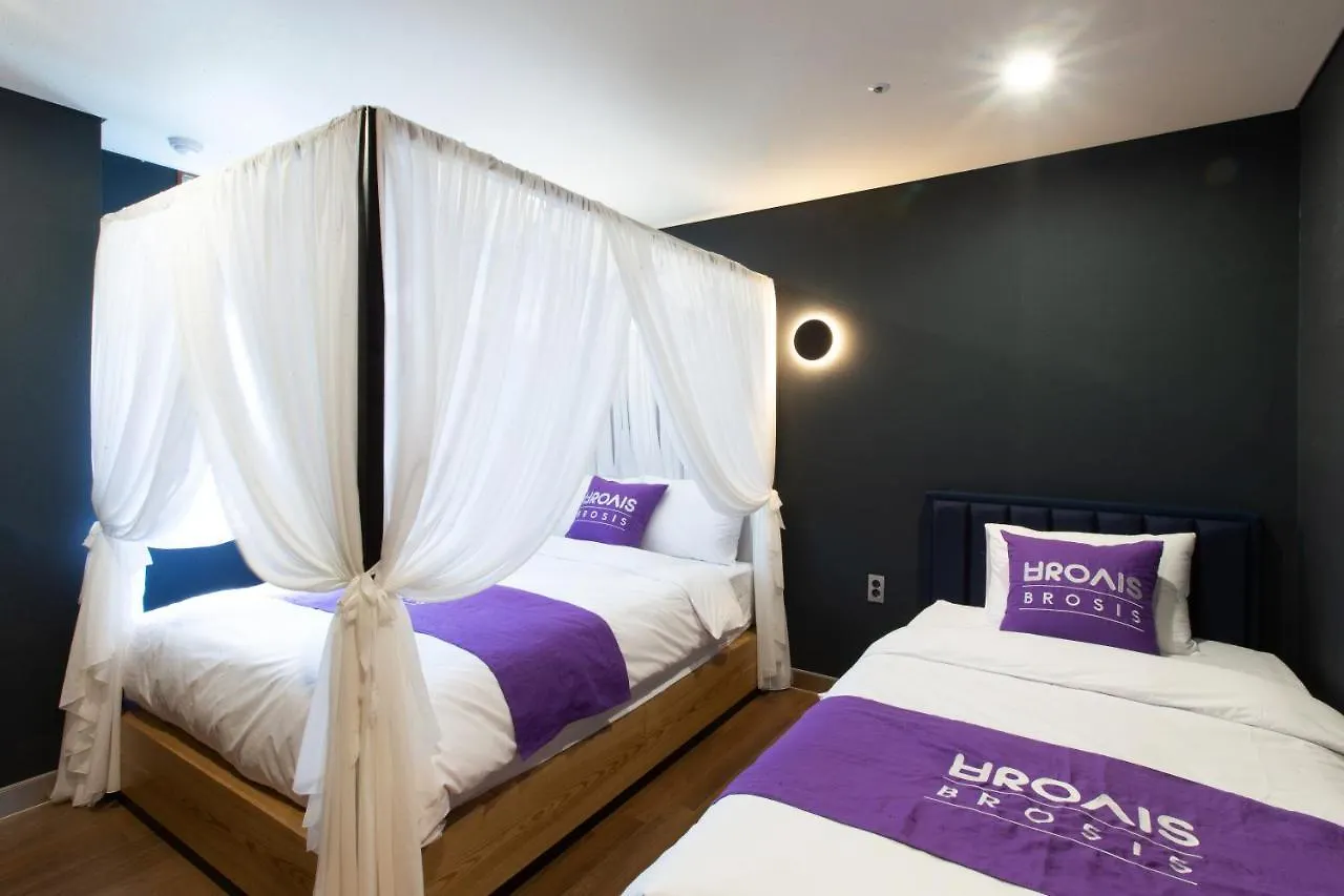 **  Brosis Hotel بوسان كوريا الجنوبية